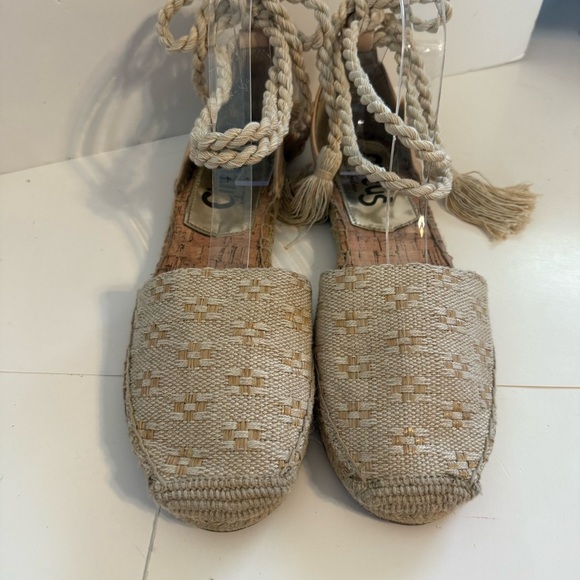 Circus by Sam Edelman Lenora Light Tan Cream Espadrilles Flats Rope Tie Size 8 - Picture 3 of 9